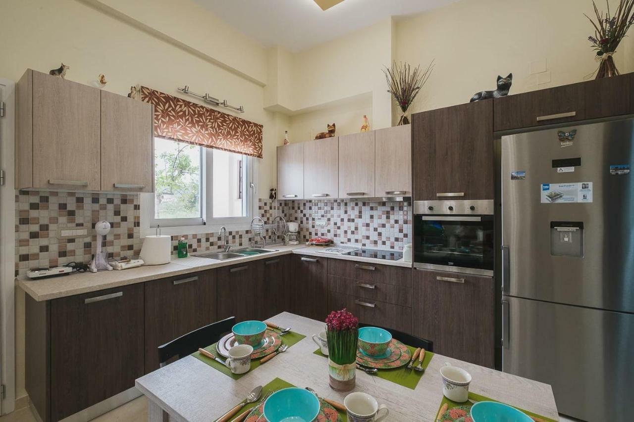 חאניה Spacious Home With Parking מראה חיצוני תמונה