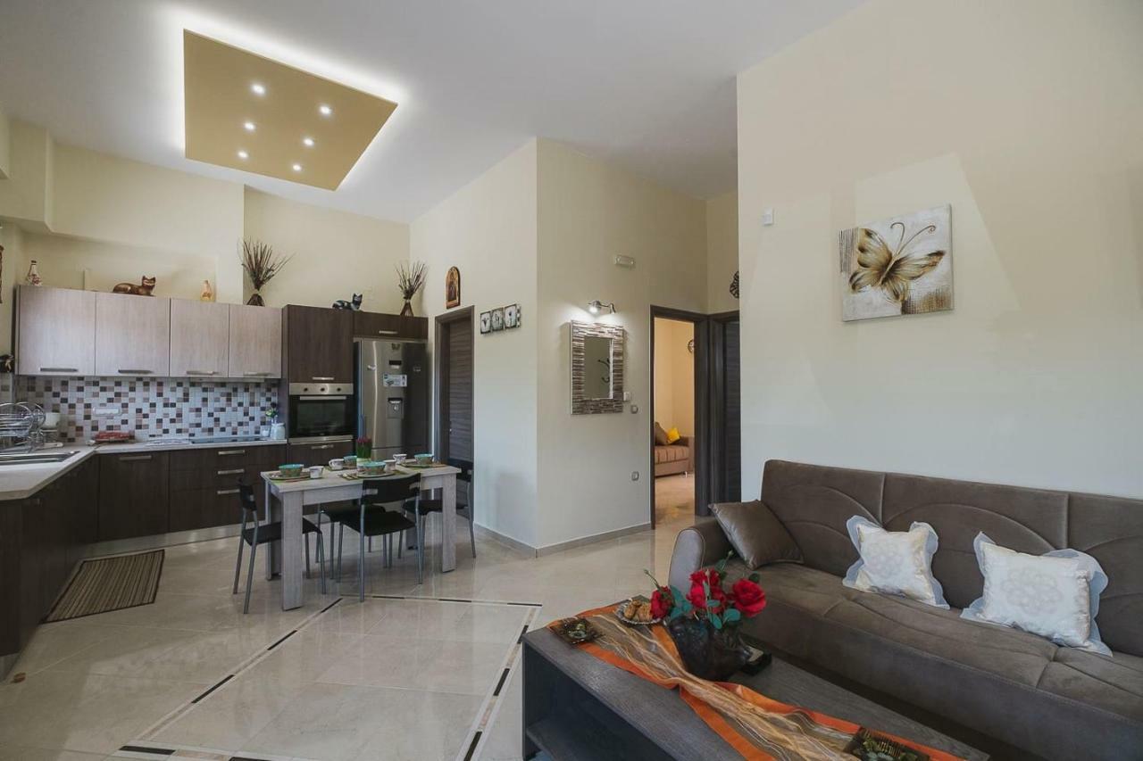 חאניה Spacious Home With Parking מראה חיצוני תמונה