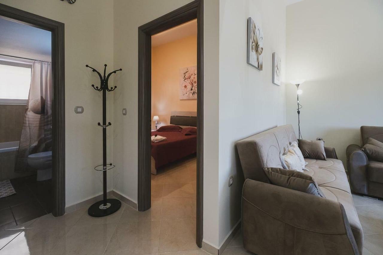 חאניה Spacious Home With Parking מראה חיצוני תמונה