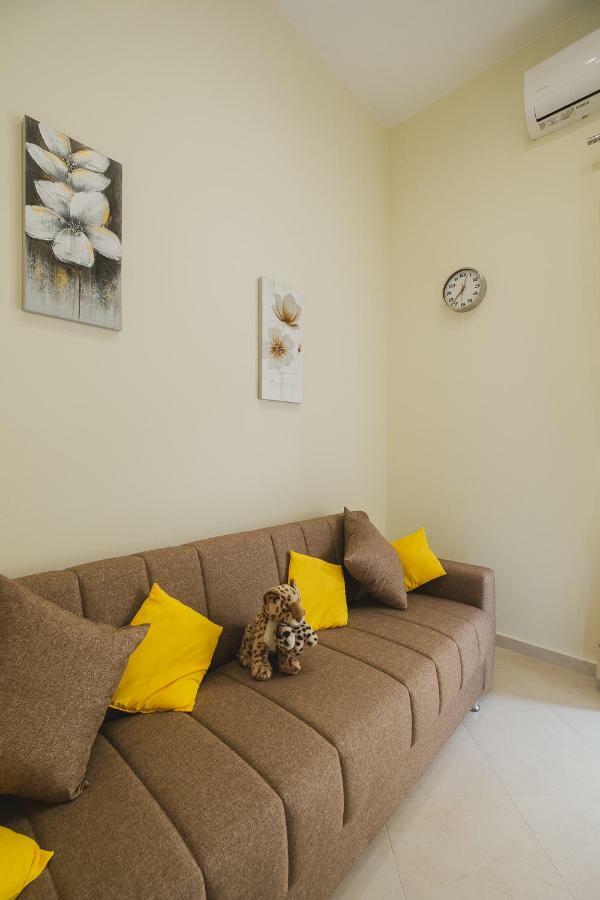 חאניה Spacious Home With Parking מראה חיצוני תמונה