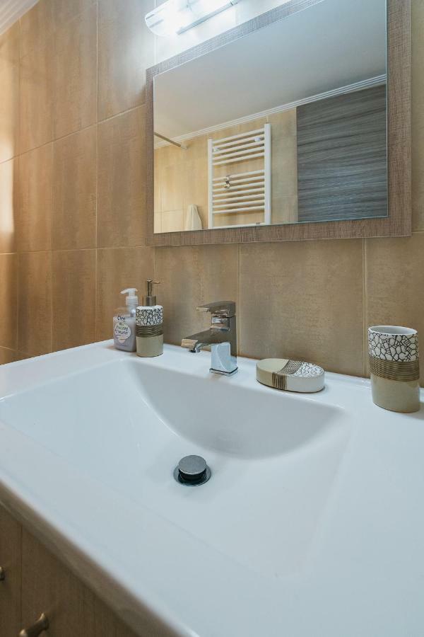 חאניה Spacious Home With Parking מראה חיצוני תמונה